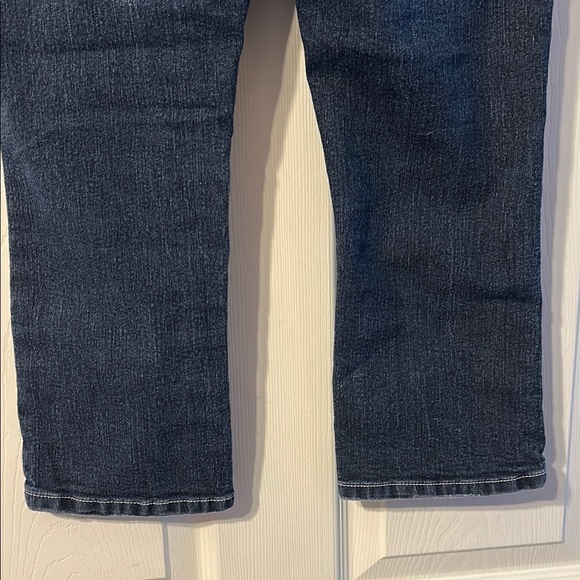 Maurice’s Jean Capris Small Embroidered Embellished Pockets - Picture 3 of 6